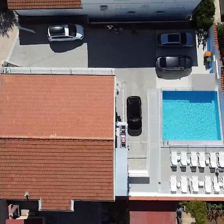 Apartmani Frano Водице Екстериор снимка