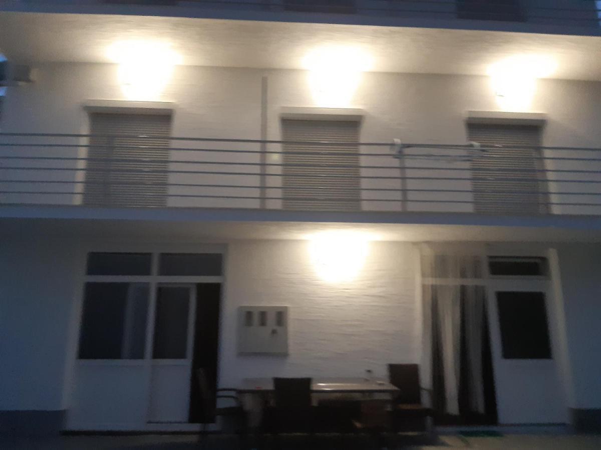 Apartmani Frano Водице Екстериор снимка