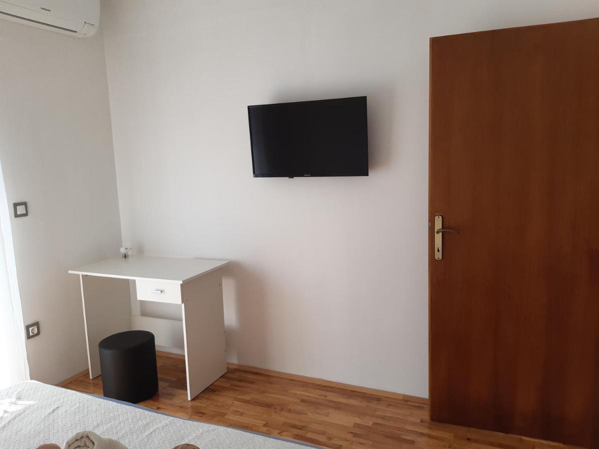 Apartmani Frano Водице Екстериор снимка
