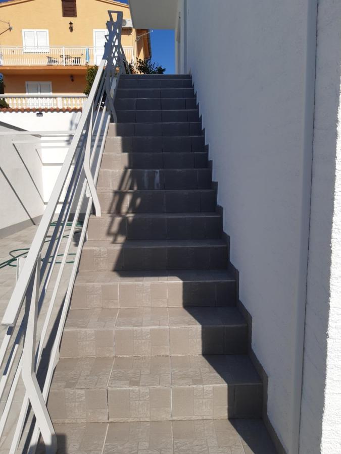 Apartmani Frano Водице Екстериор снимка