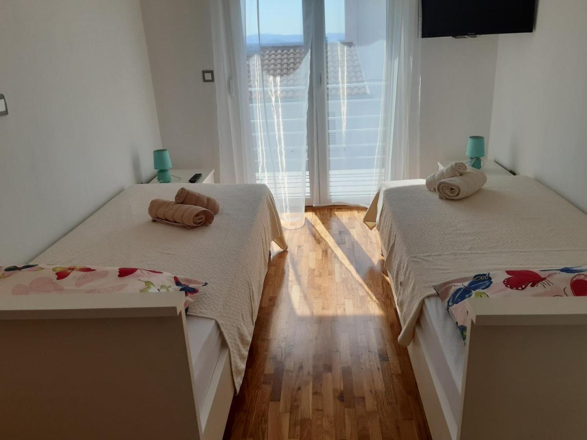 Apartmani Frano Водице Екстериор снимка
